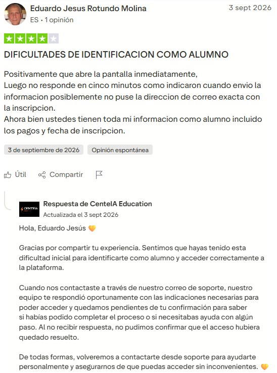 Opinión crítica de 4 estrellas sobre CenteIA en Trustpilot y respuesta de la empresa